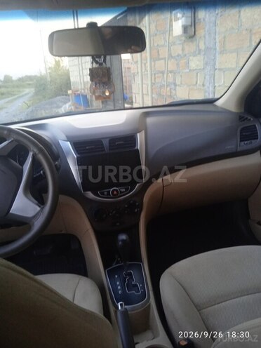 Hyundai Accent 2014, 182,000 km - 1.6 l - Şəki