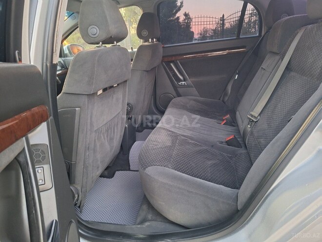 Opel Vectra 2002, 370,000 km - 2.2 l - Yevlax