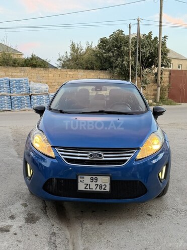 Ford Fiesta 2010, 300,000 km - 1.6 l - Bakı