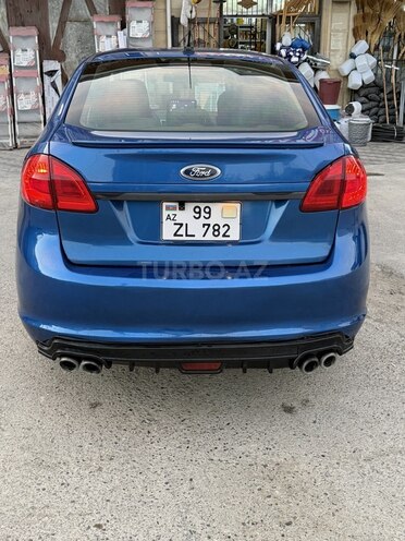 Ford Fiesta 2010, 300,000 km - 1.6 l - Bakı