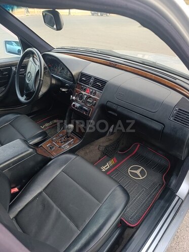 Mercedes C 230 2000, 246,000 km - 2.3 l - Bakı