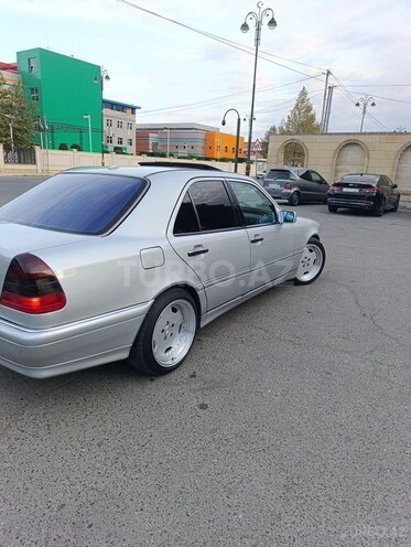 Mercedes C 230 2000, 246,000 km - 2.3 l - Bakı