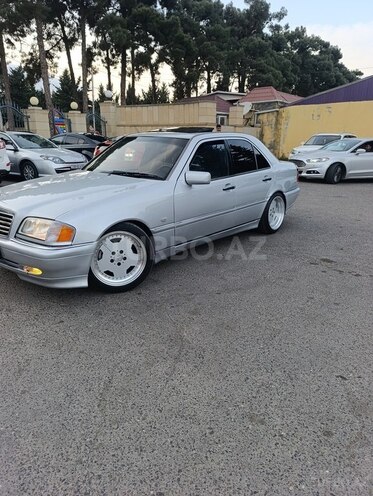 Mercedes C 230 2000, 246,000 km - 2.3 l - Bakı