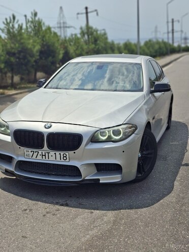 BMW 528 2014, 330,000 km - 2.0 l - Bakı