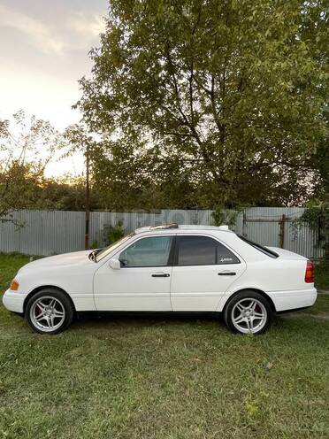 Mercedes C 180 1994, 425,369 km - 1.8 л - Qəbələ