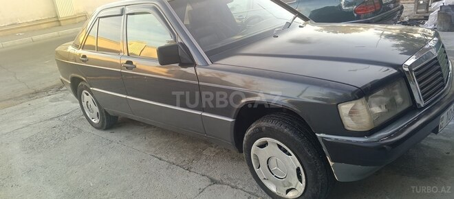 Mercedes 190 1990, 300,000 km - 2.0 l - Mingəçevir