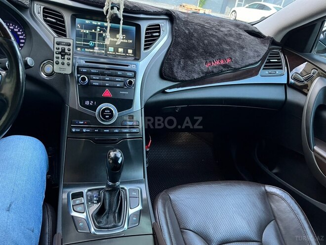 Hyundai Grandeur 2015, 254,712 km - 2.2 l - Bakı