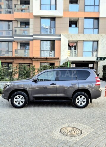 Toyota Land Cruiser Prado 2014, 175,000 km - 2.7 l - Bakı