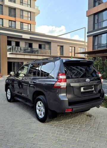 Toyota Land Cruiser Prado 2014, 175,000 km - 2.7 l - Bakı