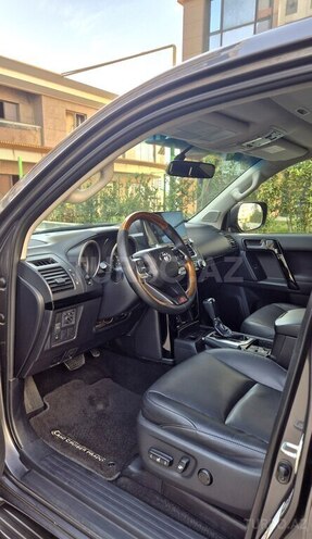 Toyota Land Cruiser Prado 2014, 175,000 km - 2.7 l - Bakı