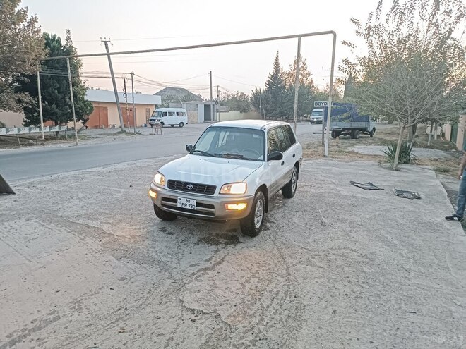 Toyota RAV4 1998, 270,000 km - 2.0 l - Biləsuvar