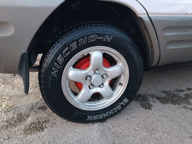 Toyota RAV4 1998, 270,000 km - 2.0 l - Biləsuvar