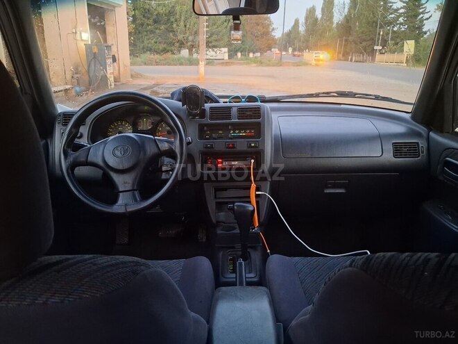 Toyota RAV4 1998, 270,000 km - 2.0 l - Biləsuvar