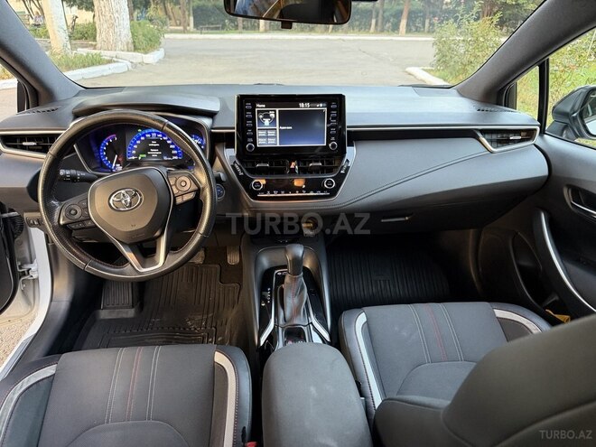 Toyota Corolla 2022, 103,000 km - 1.8 l - Gəncə