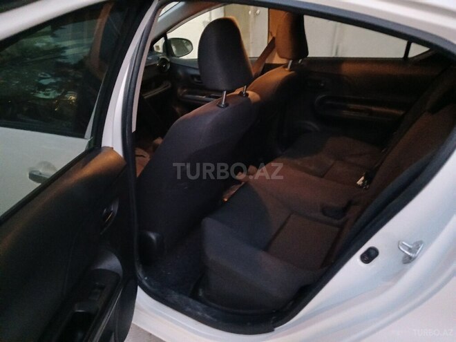 Toyota Aqua 2016, 235,000 km - 1.5 l - Bakı