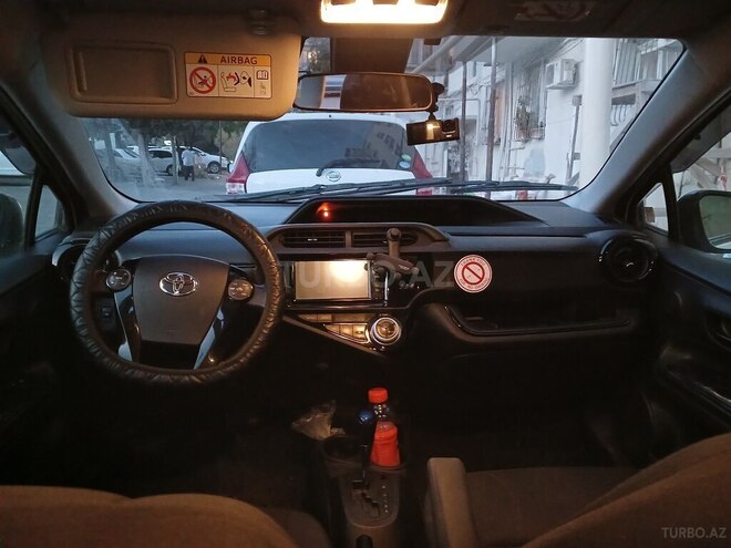 Toyota Aqua 2016, 235,000 km - 1.5 l - Bakı