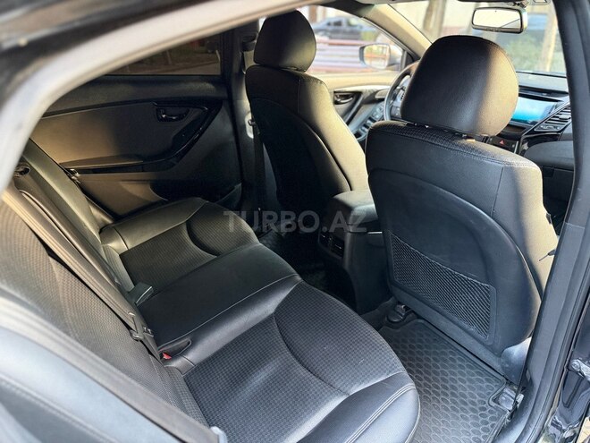 Hyundai Avante 2015, 235,316 km - 1.6 l - Bakı