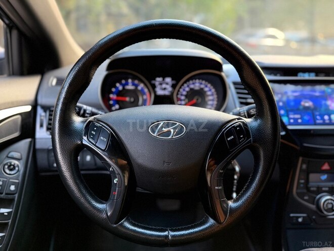 Hyundai Avante 2015, 235,316 km - 1.6 l - Bakı