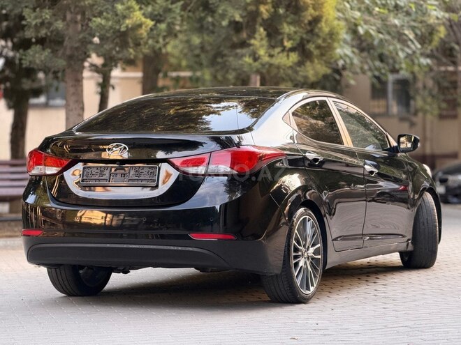 Hyundai Avante 2015, 235,316 km - 1.6 l - Bakı