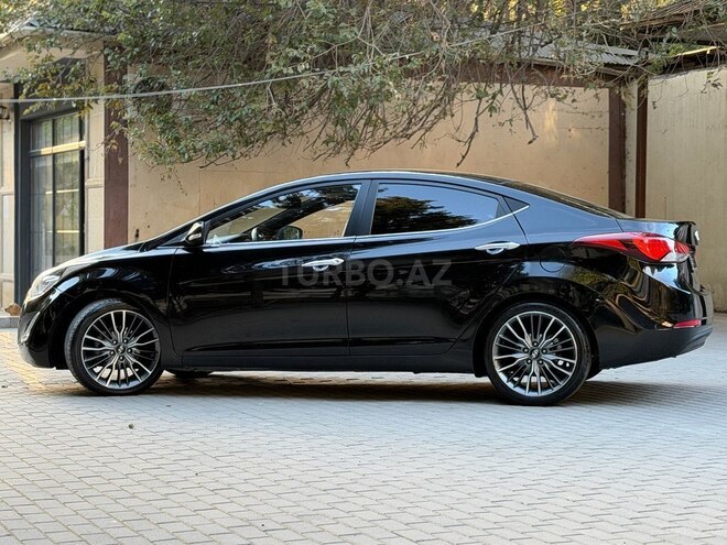 Hyundai Avante 2015, 235,316 km - 1.6 l - Bakı
