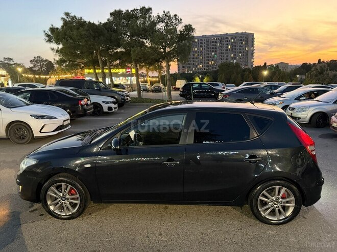 Hyundai i30 2009, 260,000 km - 1.4 л - Bakı