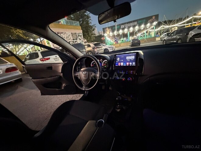 Hyundai i30 2009, 260,000 km - 1.4 л - Bakı
