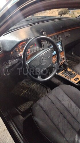 Mercedes E 240 1998, 395,000 km - 2.4 l - Bakı