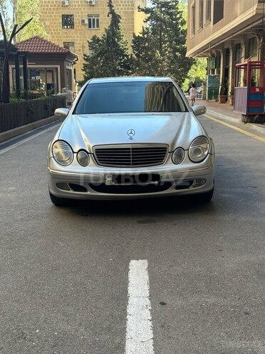 Mercedes E 270 2002, 412,123 km - 2.7 l - Bakı