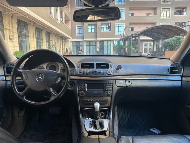 Mercedes E 270 2002, 412,123 km - 2.7 l - Bakı