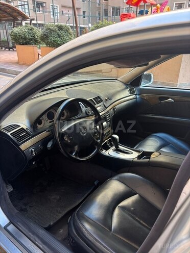Mercedes E 270 2002, 412,123 km - 2.7 l - Bakı
