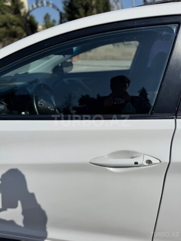 Hyundai Elantra 2011, 320,000 km - 1.8 l - Şirvan