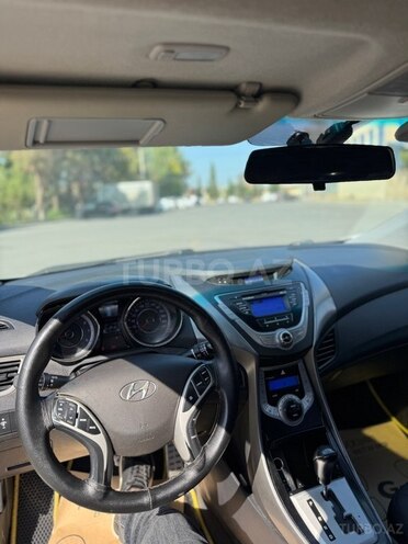 Hyundai Elantra 2011, 320,000 km - 1.8 l - Şirvan