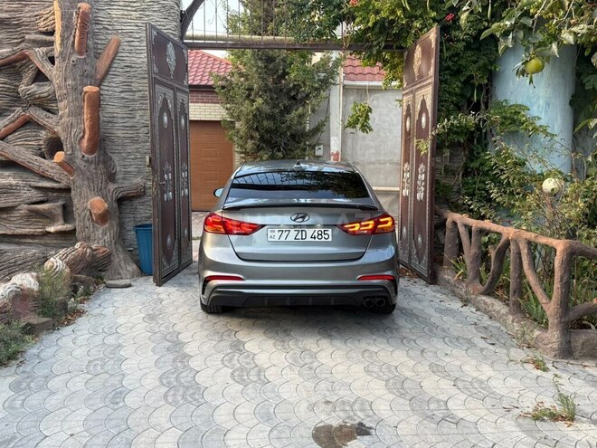 Hyundai Elantra 2017, 198,271 km - 1.6 л - Bakı