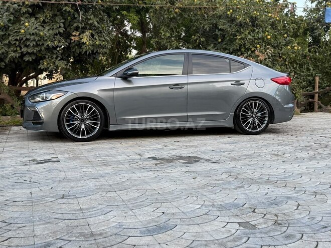 Hyundai Elantra 2017, 198,271 km - 1.6 л - Bakı