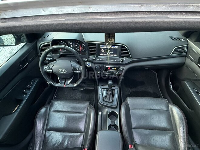Hyundai Elantra 2017, 198,271 km - 1.6 л - Bakı