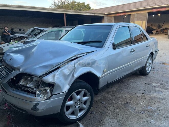 Mercedes C 200 1996, 233,313 km - 2.0 l - Bakı