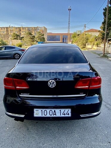 Volkswagen Passat 2012, 241,800 km - 1.8 л - Bakı