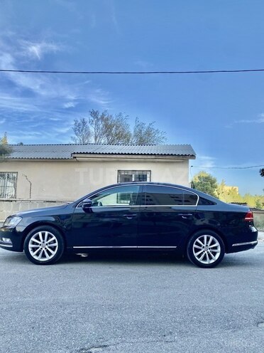 Volkswagen Passat 2012, 241,800 km - 1.8 л - Bakı