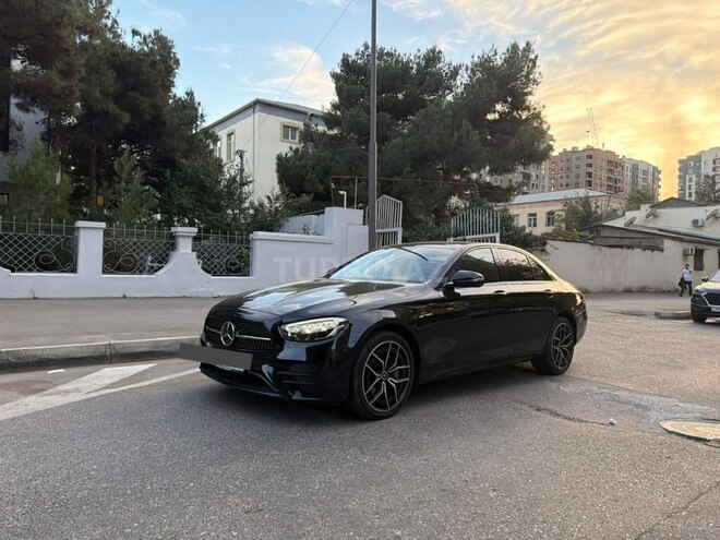 Mercedes E 300 e 2022, 63,000 km - 2.0 л - Bakı