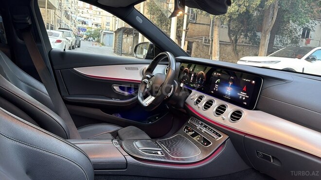 Mercedes E 300 e 2022, 63,000 km - 2.0 л - Bakı