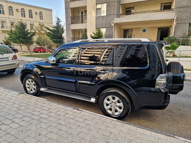 Mitsubishi Pajero 2010, 194,000 km - 3.5 l - Bakı