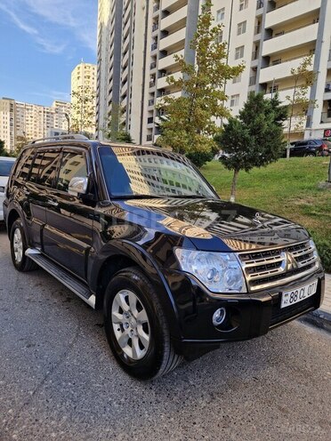 Mitsubishi Pajero 2010, 194,000 km - 3.5 l - Bakı