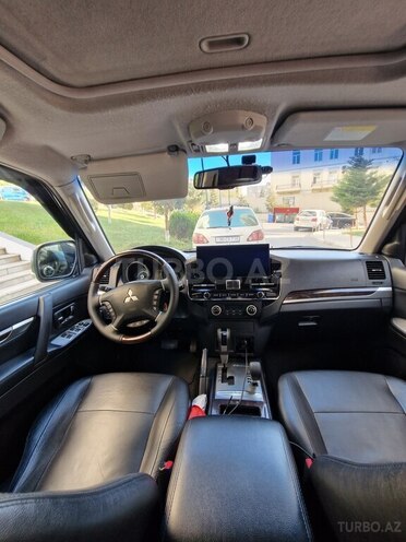 Mitsubishi Pajero 2010, 194,000 km - 3.5 l - Bakı
