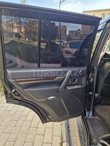 Mitsubishi Pajero 2010, 194,000 km - 3.5 l - Bakı