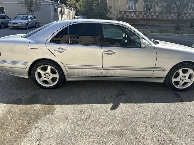 Mercedes E 220 2001, 500,000 km - 2.2 l - Bakı