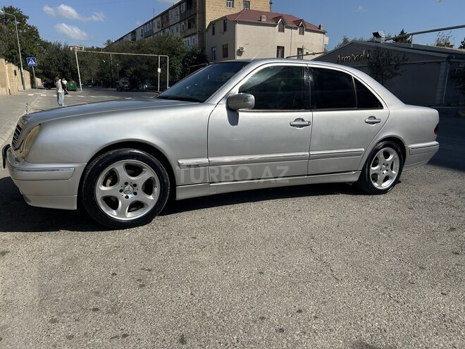 Mercedes E 220 2001, 500,000 km - 2.2 l - Bakı