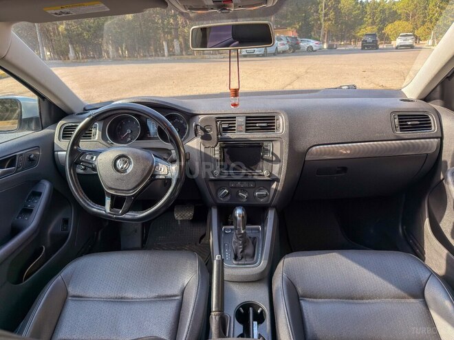 Volkswagen Jetta 2017, 126,000 km - 1.4 л - Sumqayıt
