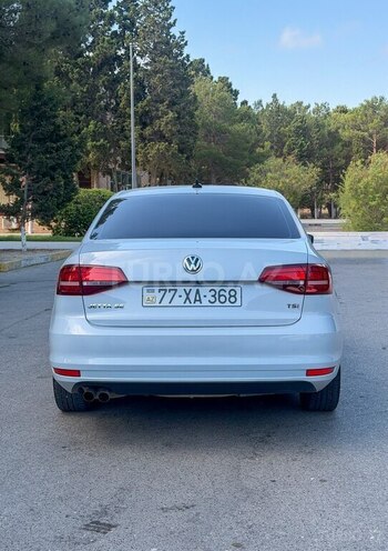 Volkswagen Jetta 2017, 126,000 km - 1.4 л - Sumqayıt