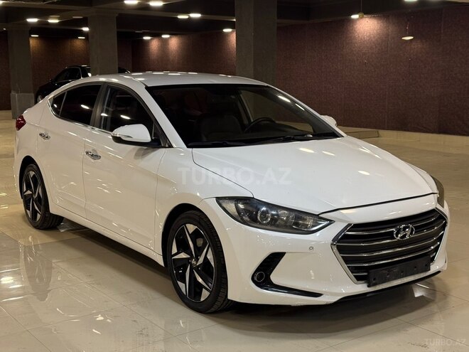 Hyundai Elantra 2017, 260,000 km - 1.6 л - Bakı