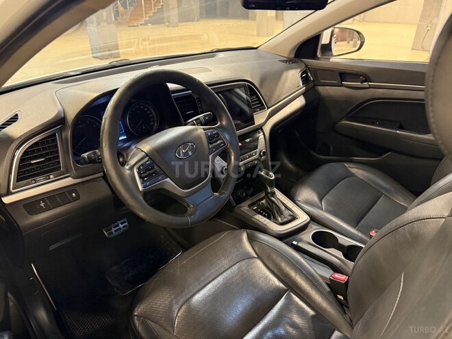 Hyundai Elantra 2017, 260,000 km - 1.6 л - Bakı